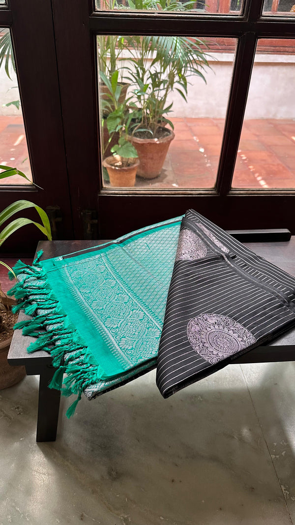 Black Chakra Sea Green